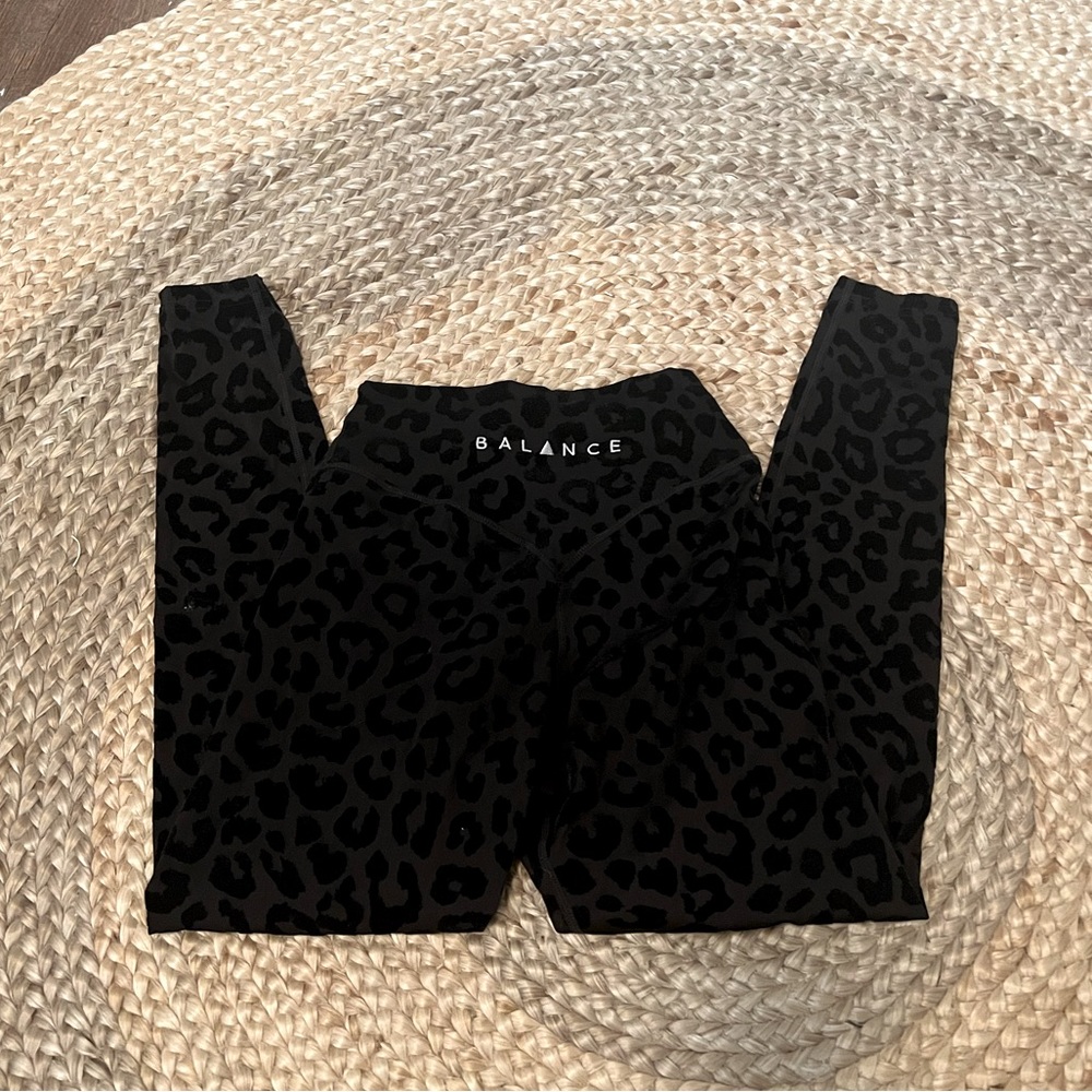 Balance athletica leopard print leggings